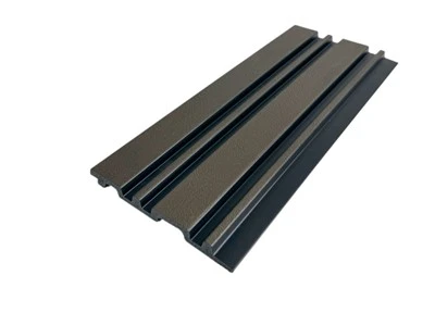 Teksturirane PS stenske plošče za notranje projekte